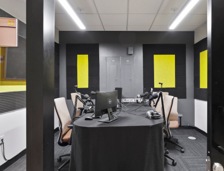 Marketing & advertising professionals