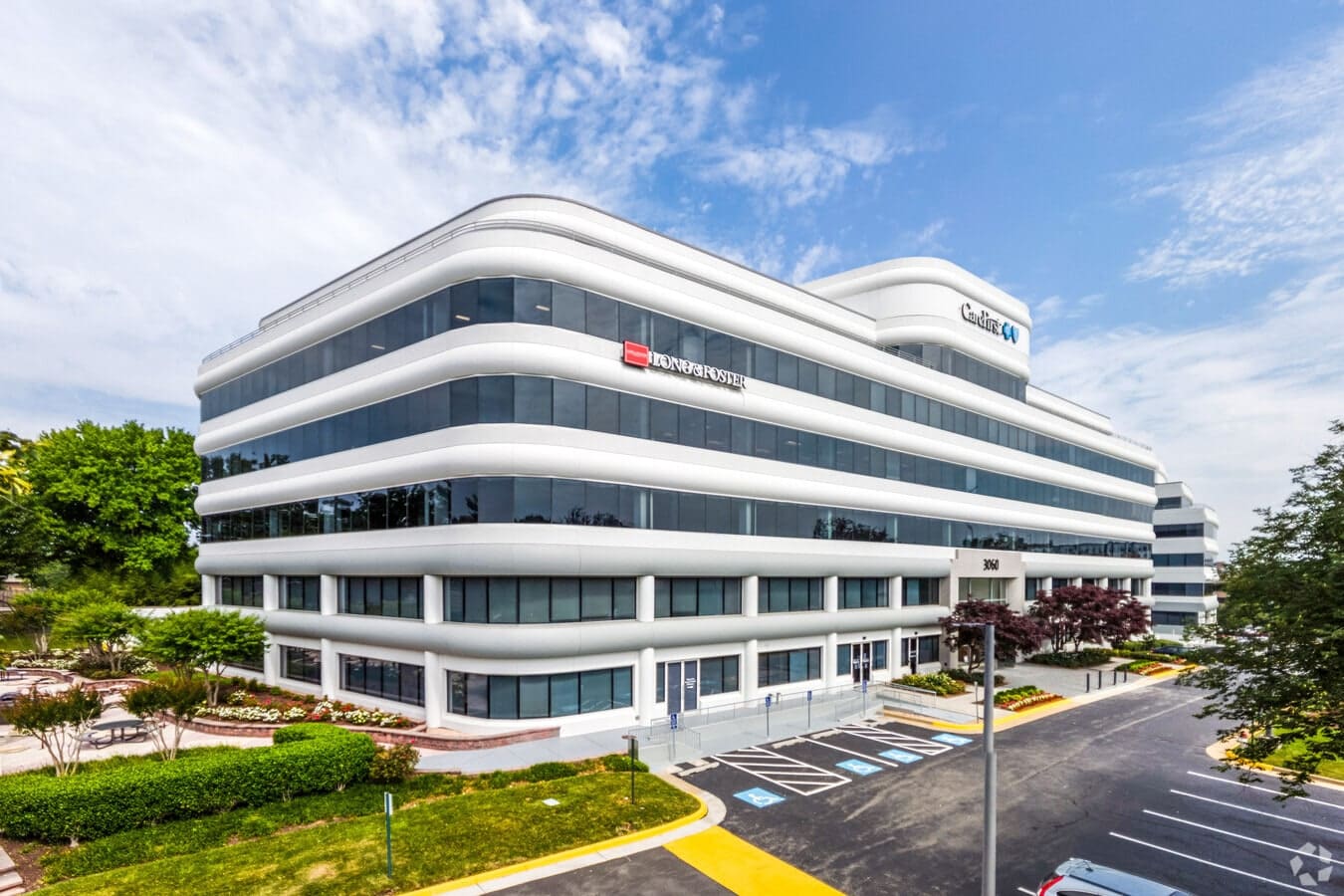 Coworking &amp; Office Space in Fairfax, Virginia • Venture X - Venture X