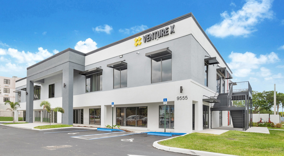 Coworking & Office Space in Palmetto Bay, Florida • Venture X - Venture X